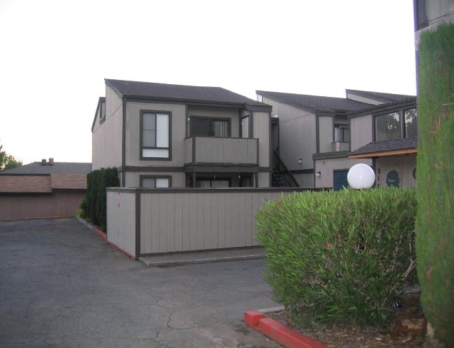 Primary Photo - Garden Circle Apartments
