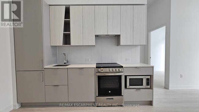 Photo du bâtiment - 3883 Quartz Rd