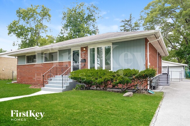 Building Photo - 22728 Ridgeway Ave
