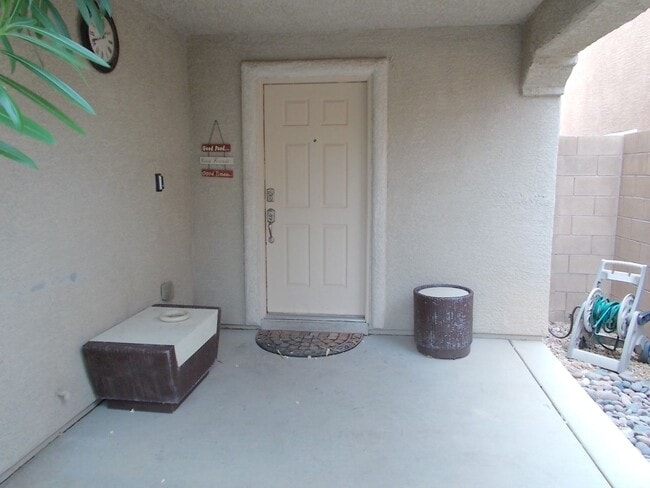 Building Photo - Welcome to your perfect summer retreat!