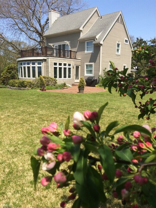 Primary Photo - 3 br, 2 bath House - Winter Rental - 30 St...