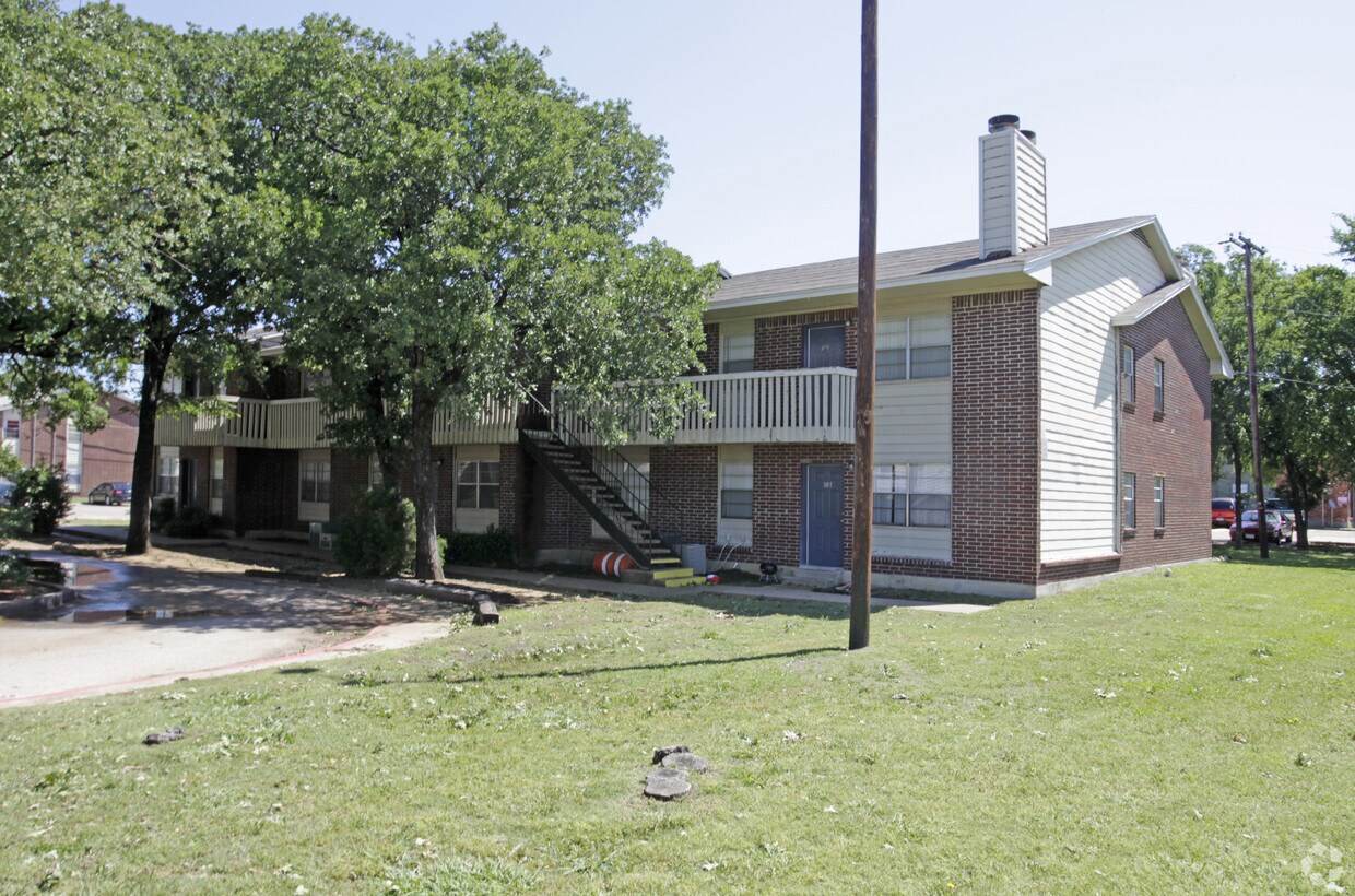 Building Photo - Quail Village I And II