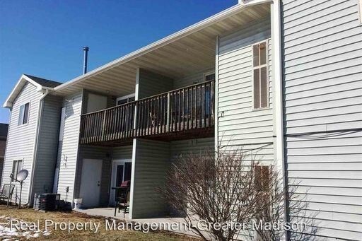 Building Photo - 92-98 Niehoff Dr
