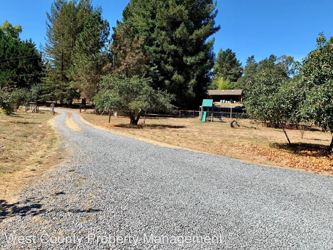 Primary Photo - 4 br, 2 bath House - 10876 Cherry Ridge Rd