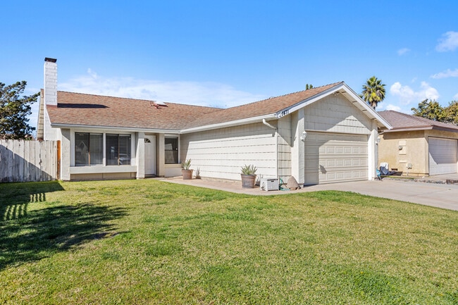 Foto del edificio - 1471 Autumn Woods Pl