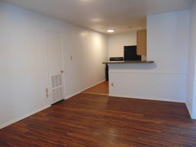 Foto del edificio - 3407 Quaker Ave