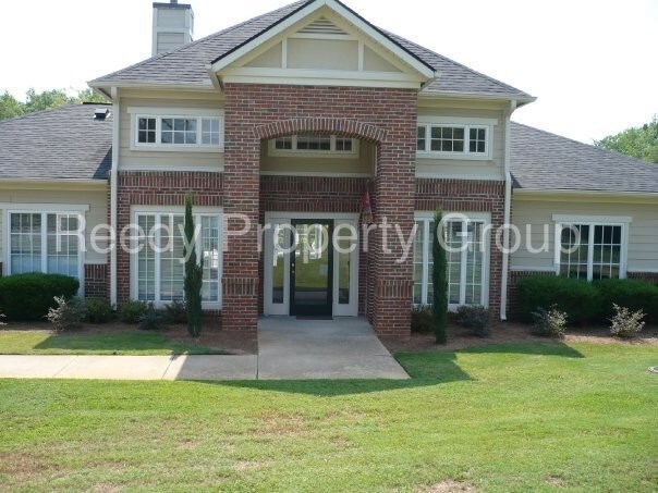 Building Photo - 707 Poplar Dr