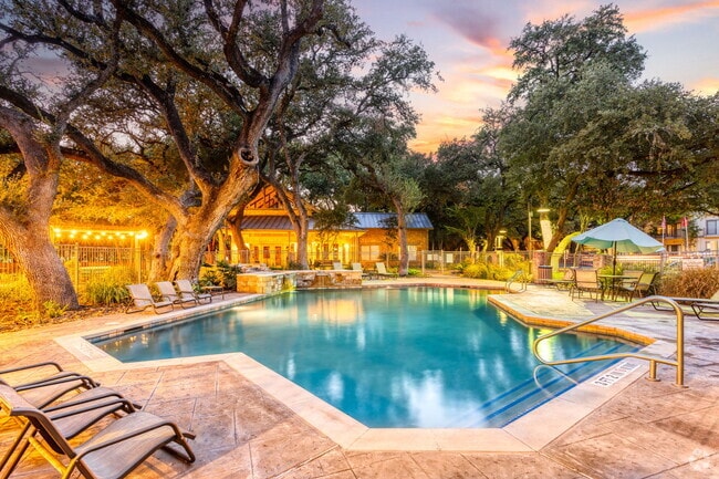 Villa Tranchese Apartments - 307 Marshall St San Antonio, TX