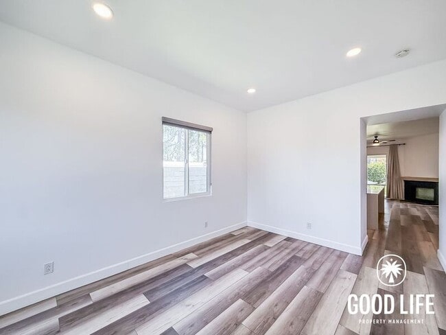 Building Photo - 6452 Haven View Dr