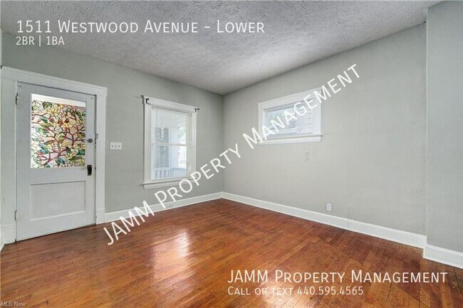 Building Photo - Amazing 2-Bedroom Lower Duplex Apartment i...