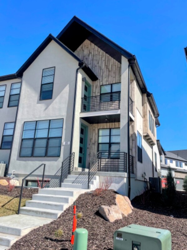 Foto principal - 175 E Lamotte Peak Ln
