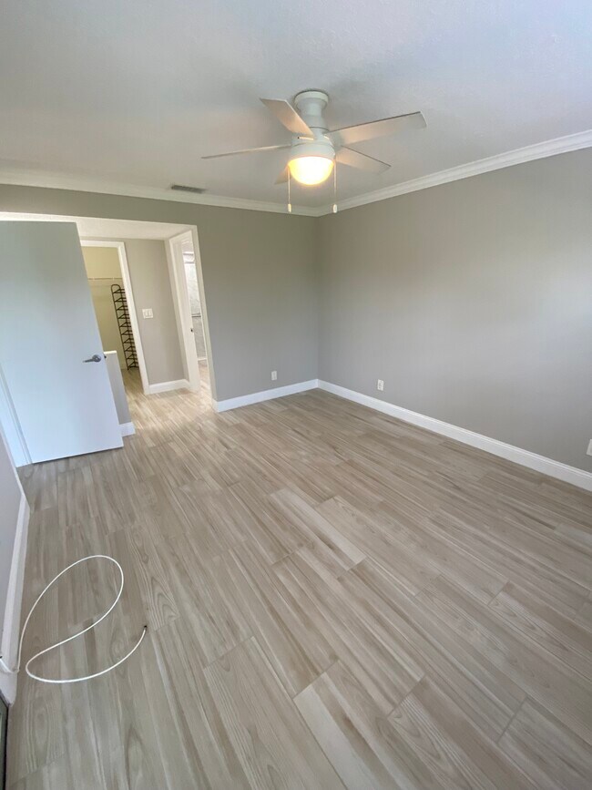 Building Photo - 9619 Midiron Ct