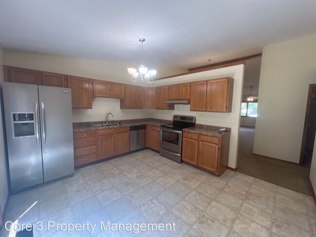 Building Photo - 2 br, 2 bath House - 6327 Brent Dr
