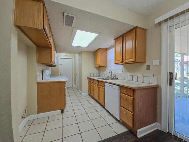 Foto del edificio - Wonderful home is Watauga 3/2/2