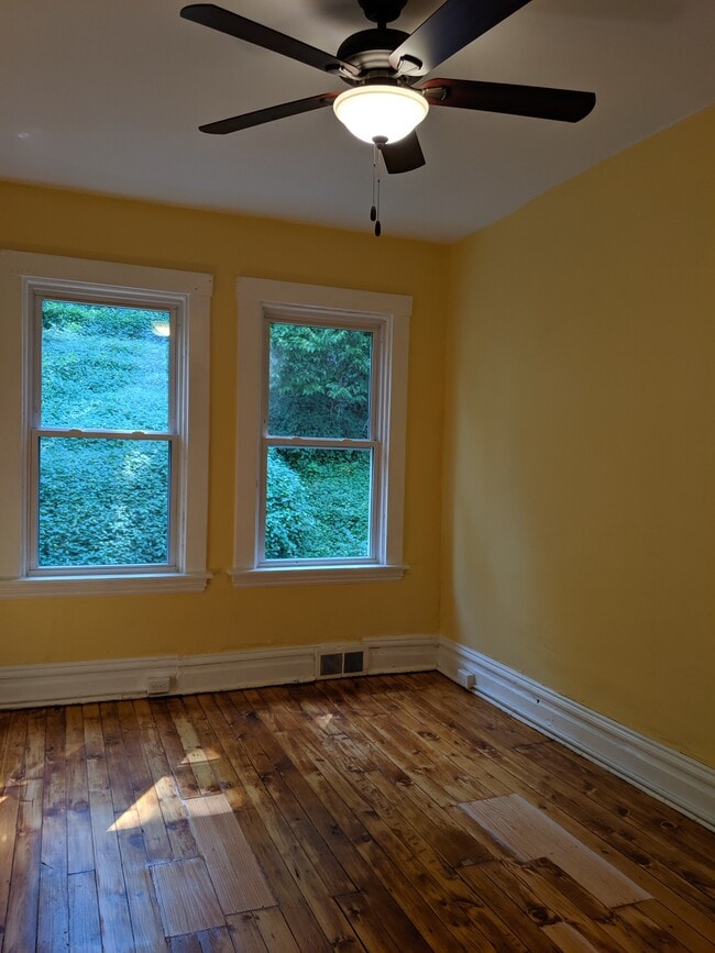 Building Photo - 4109 Haldane St