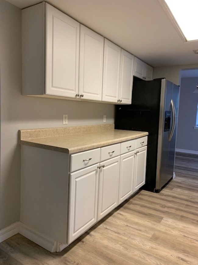 Foto del edificio - 8708 Perker Ln