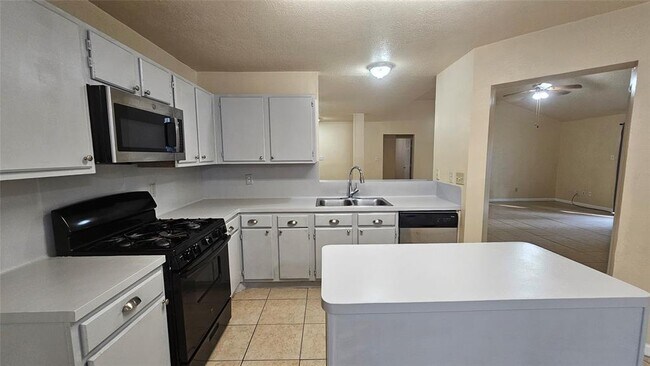 Foto del edificio - 28811 Sedgefield St