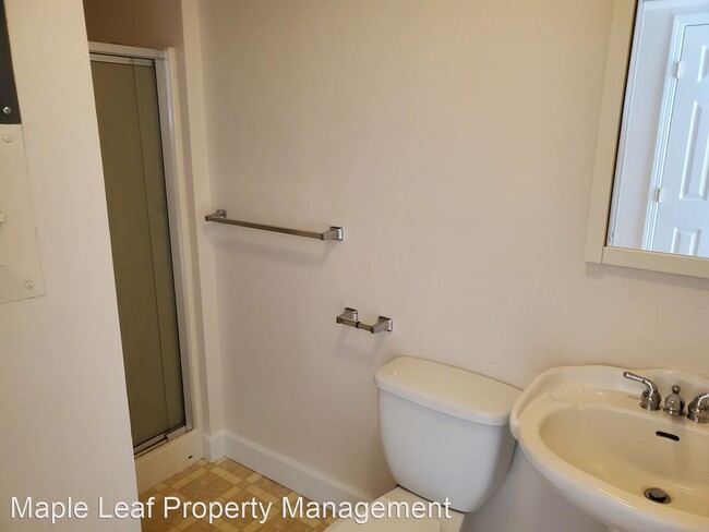 Building Photo - 2302 S Pinebrook Ln