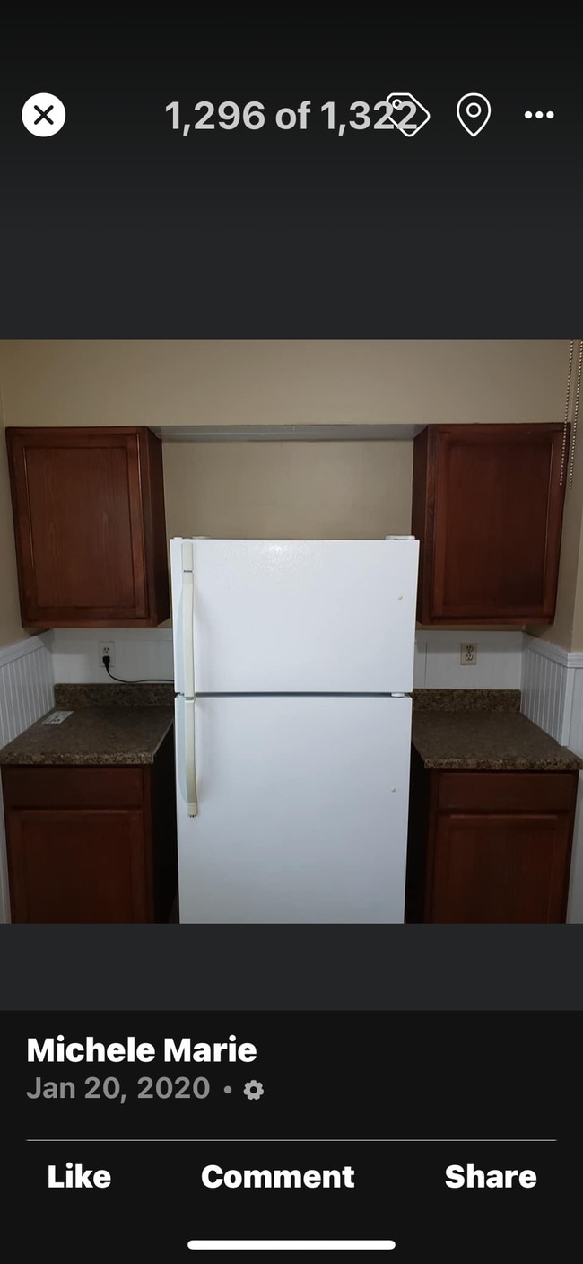 Kitchen - 173 N End Ave