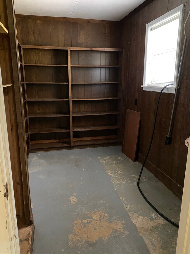 Foto del edificio - 406 Rutland Rd