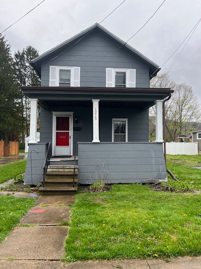 Building Photo - 1215 W Henley St
