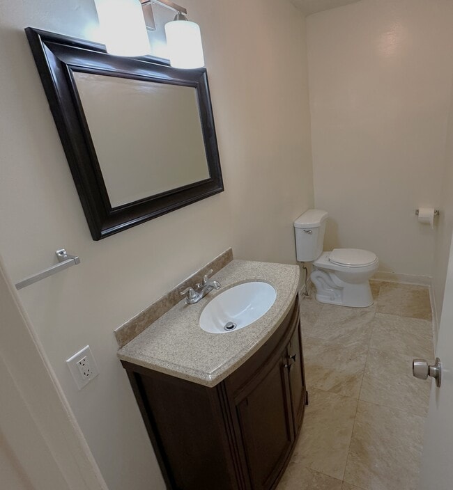 Foto del edificio - 33080 Jamieson St