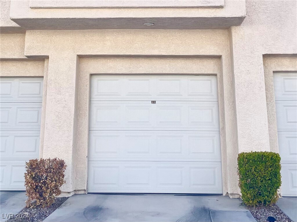 Foto principal - 4930 Black Bear Rd