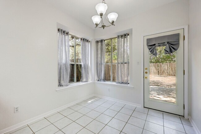 Foto del edificio - 6516 Clairmont Dr