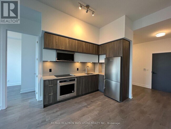 Building Photo - 25-625 Adra Grado Way