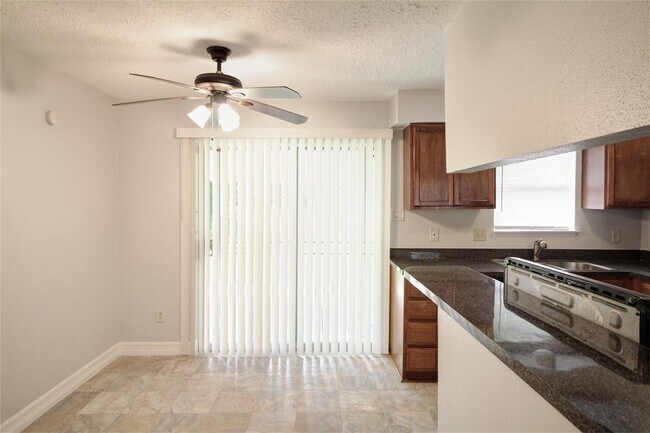 Foto del edificio - 12351 Northcliffe Manor Dr