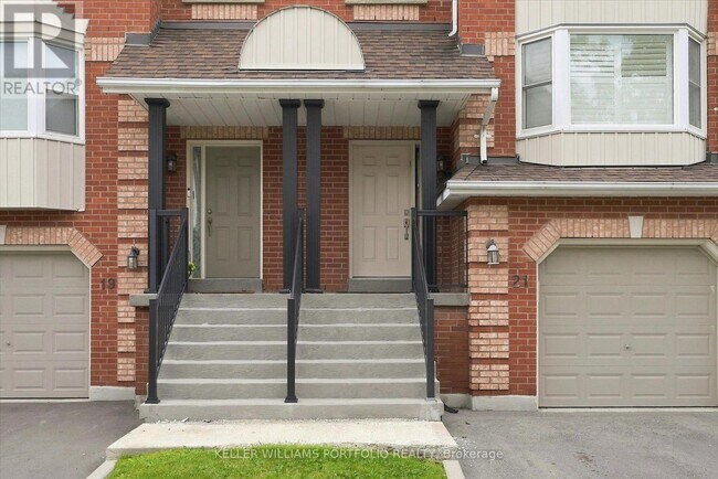 Building Photo - 21 Tova Pl