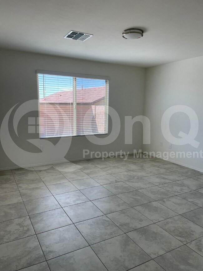Building Photo - 8807 E Stone Meadow Cir