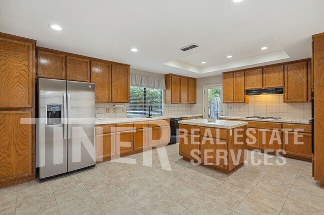 Foto del edificio - Stunning 3 Bedroom Gold River Home - Tier 2