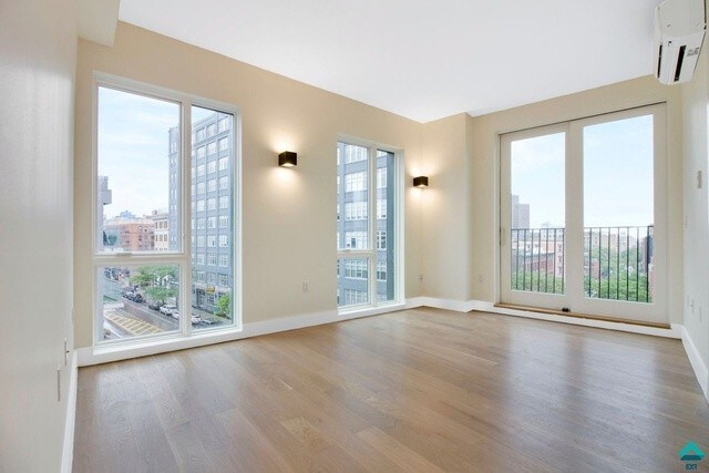 Primary Photo - 440 Wythe Ave