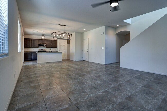 Building Photo - 5853 Lavender Breeze - Move In Ready & Bea...
