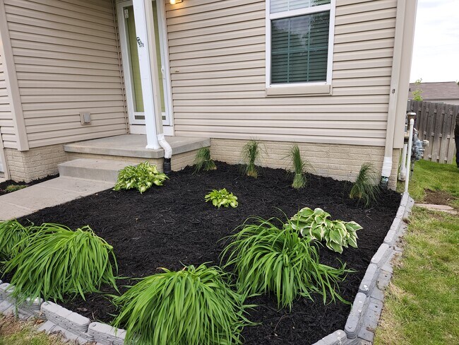 Foto del edificio - 19460 Gail Ave