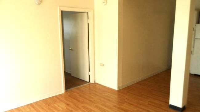 Foto del edificio - (1614 8th Ave)