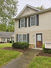 Building Photo - 74 Old Tavern Cir