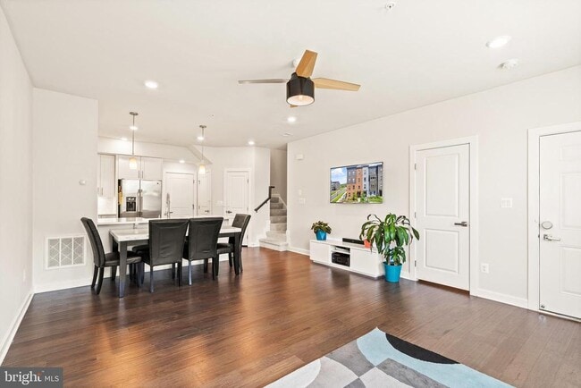 Building Photo - 12921 Sunrise Ridge Aly