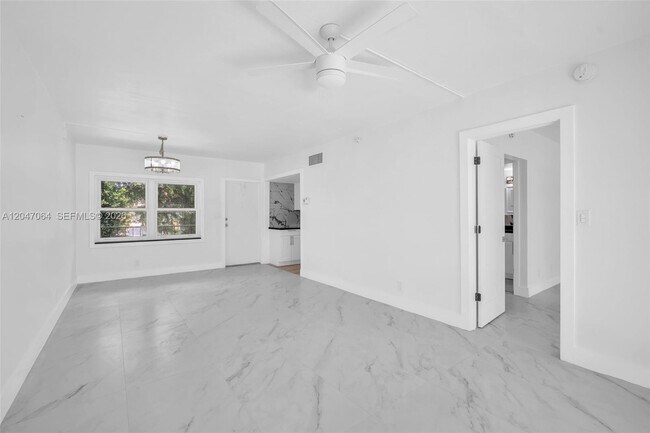 Foto del edificio - 4143 N Ocean Blvd
