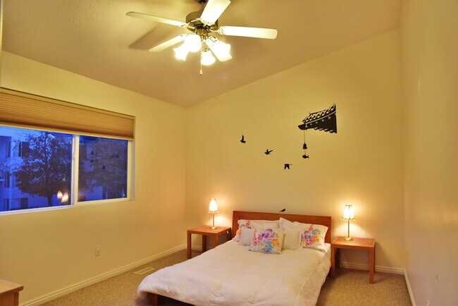 Foto del edificio - 352 E Newsome Park Ln