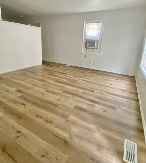 Foto del edificio - 1609 Williamsburg Dr