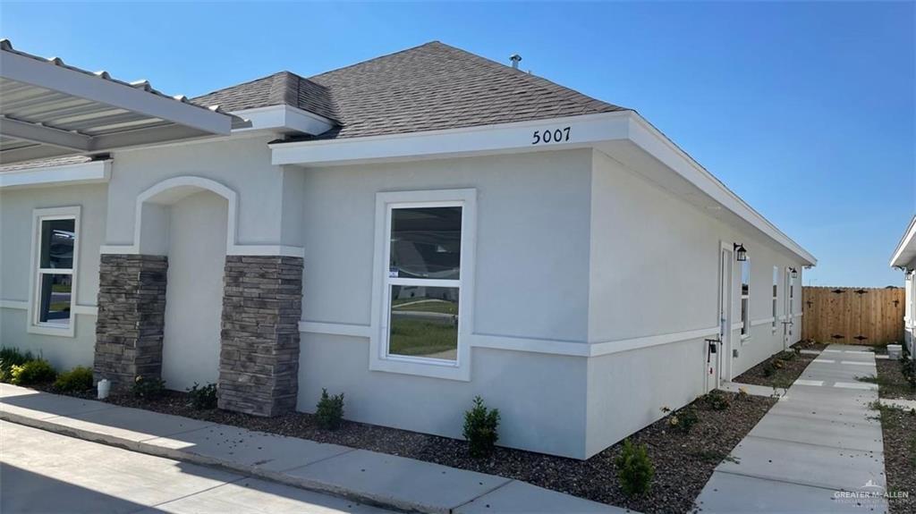 Foto principal - 10 N Winona Dr