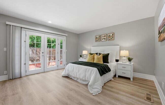 Foto del edificio - Premium 4BR Foothill Home with Private Pool & Easy Trail Access