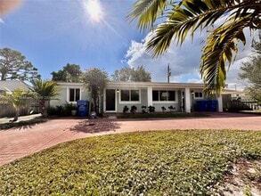 Building Photo - 112 Milton St