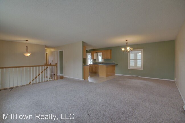 Foto del edificio - 4 br, 1.5 bath House - 2130 Maplecrest Rd