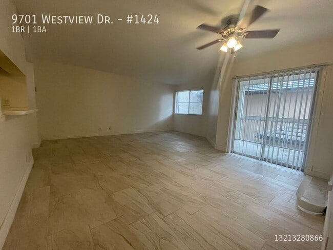 Building Photo - 9701 Westview Dr