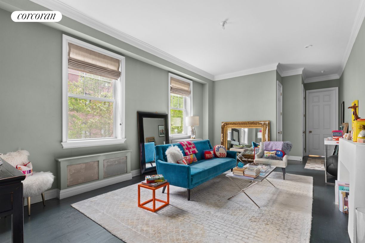 Foto principal - 15 E 10th St
