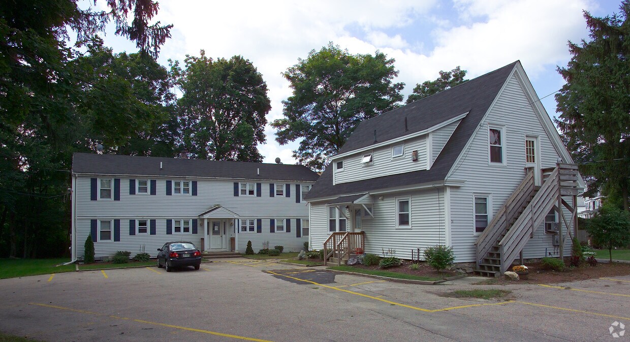 Primary Photo - 31 Cocasset St