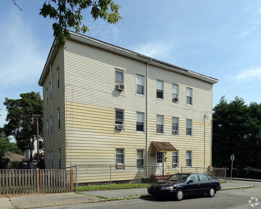 Building Photo - 171 Weld St